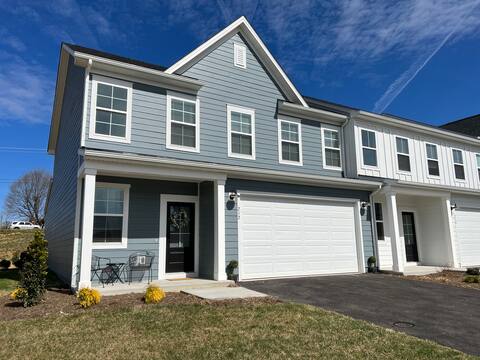 Villa in Blacksburg