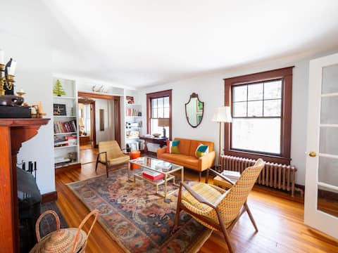 Classic Stockbridge Cottage