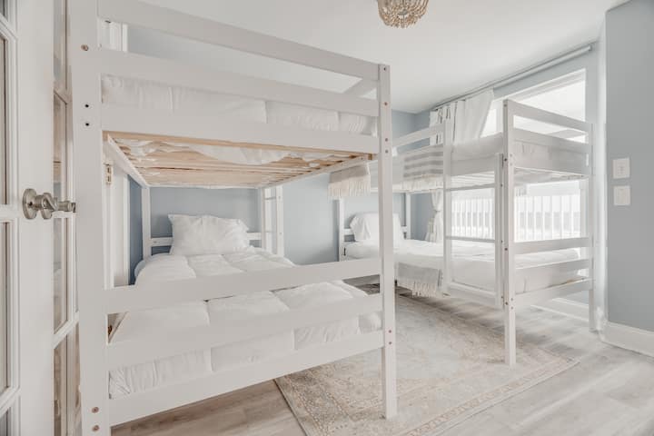 Ocean View Guest Bedroom na vitanda viwili pacha/pacha bunk