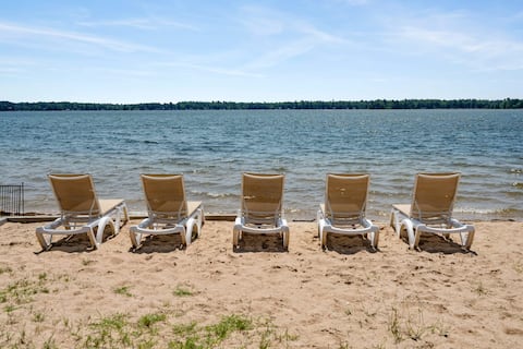 Entire Hotel on Fife Lake!