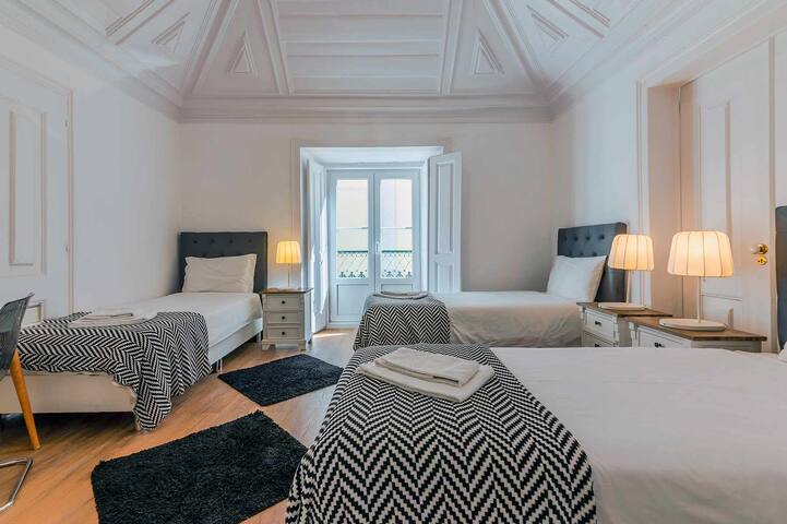 Bairro Alto Palace Special for Groups – 9 bedrooms gallery image 4