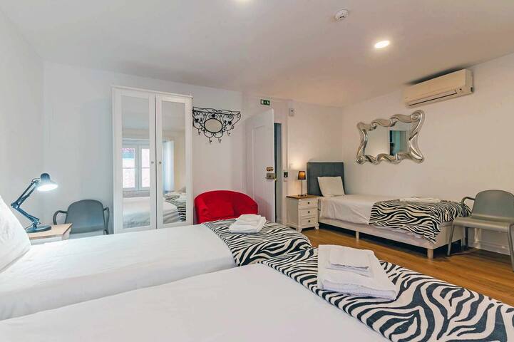 Bairro Alto Palace Special for Groups – 9 bedrooms gallery image 5