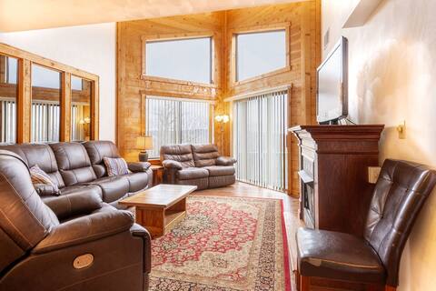 Seven Springs 4br Condo, Ski-In/out, Pet Friendly