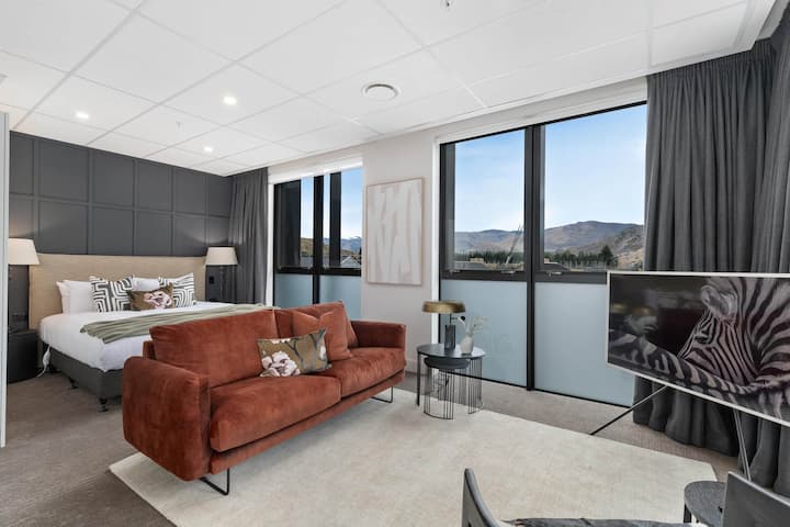 NEW Luxury suites, Queenstown Suite 16