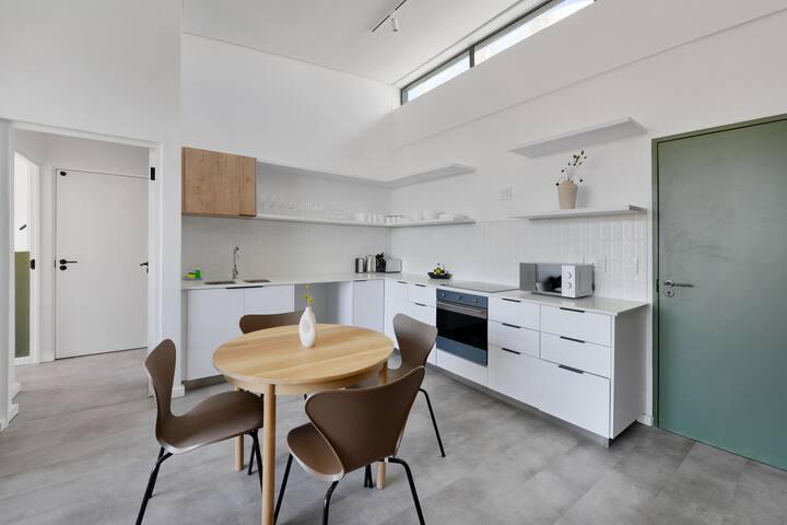 The Sea Point Haven | Steps from the Beach + Pool gallery image 4