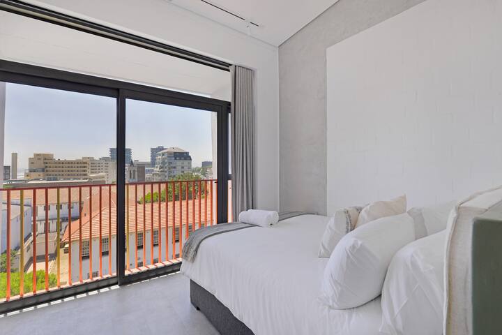 The Sea Point Haven | Steps from the Beach + Pool gallery image 2