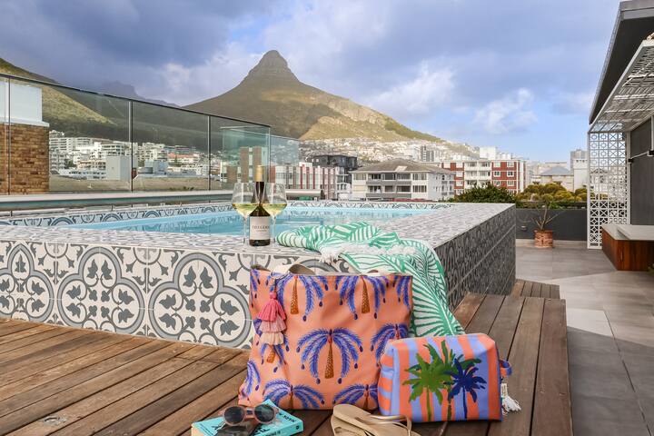 The Sea Point Haven | Steps from the Beach + Pool gallery image 3