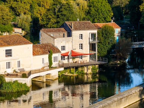 Modern and bright loft with panoramic view!