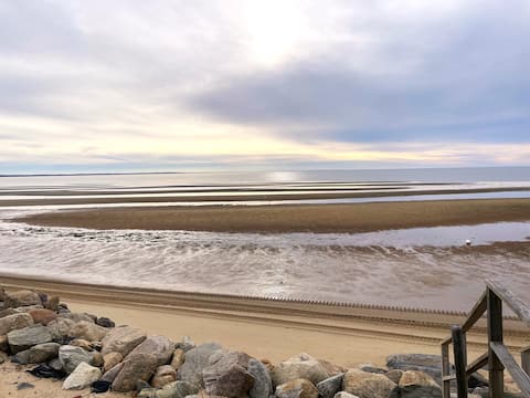 Edgewood on Campground Beach/Steps to Sand