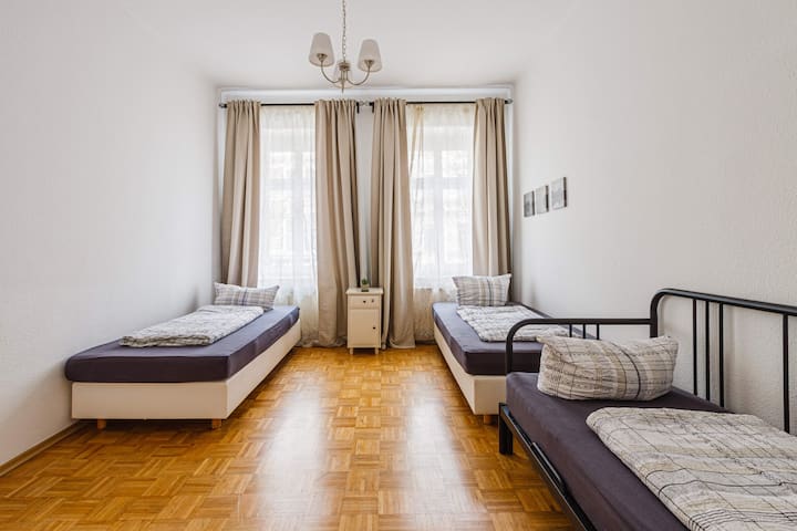 საძინებელი 1