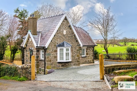 Katie's Cottage & Hot Tub - Snowdon 20mins drive