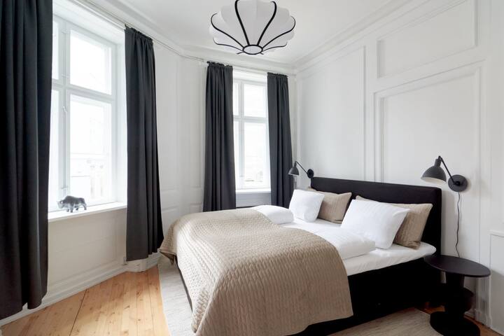 Bright 2BR Apt in the Heart of Old Town CPH City gallery image 2