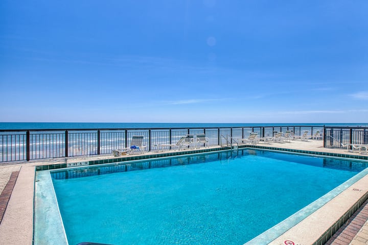 Weekly Special! Beachfront Pool & Balcony ~ Ot203 - New Smyrna Beach, FL