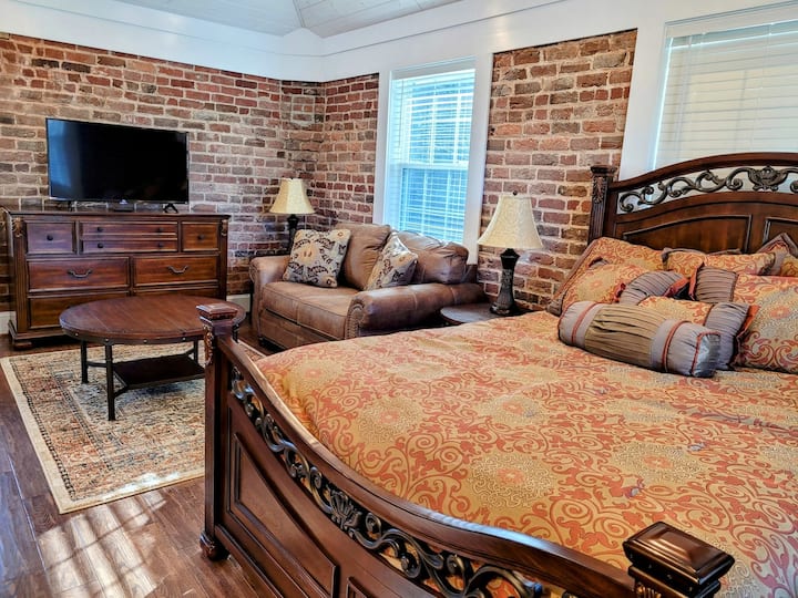 The Carriage House Apartments for Rent in Tazewell, Virginia, United