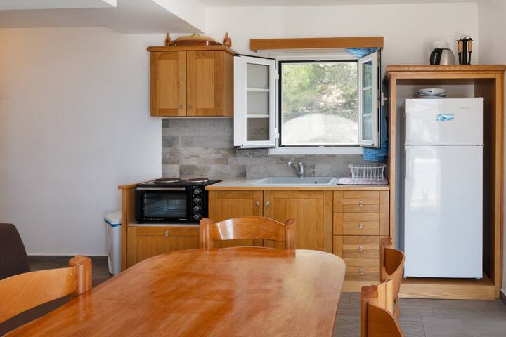 Vasilis Studios Family House gallery image 5