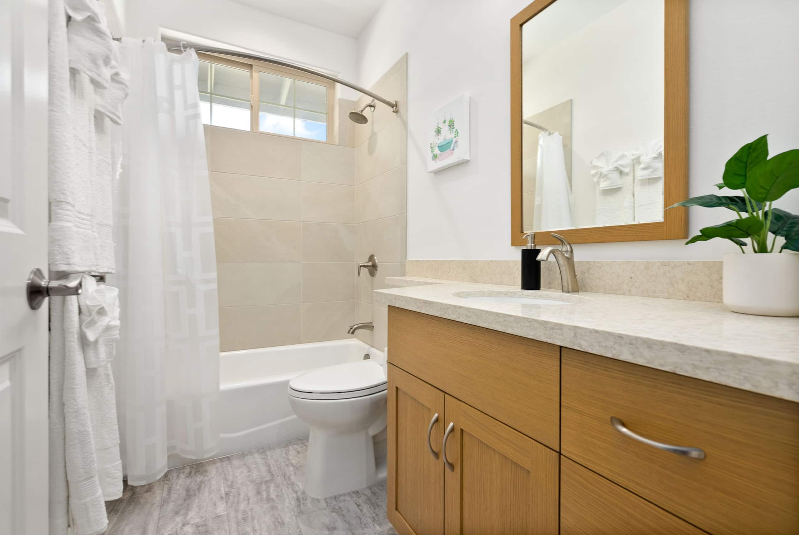 Home in Waianae · ★4.91 · 4 bedrooms · 6 beds · 2.5 private baths - Image 28