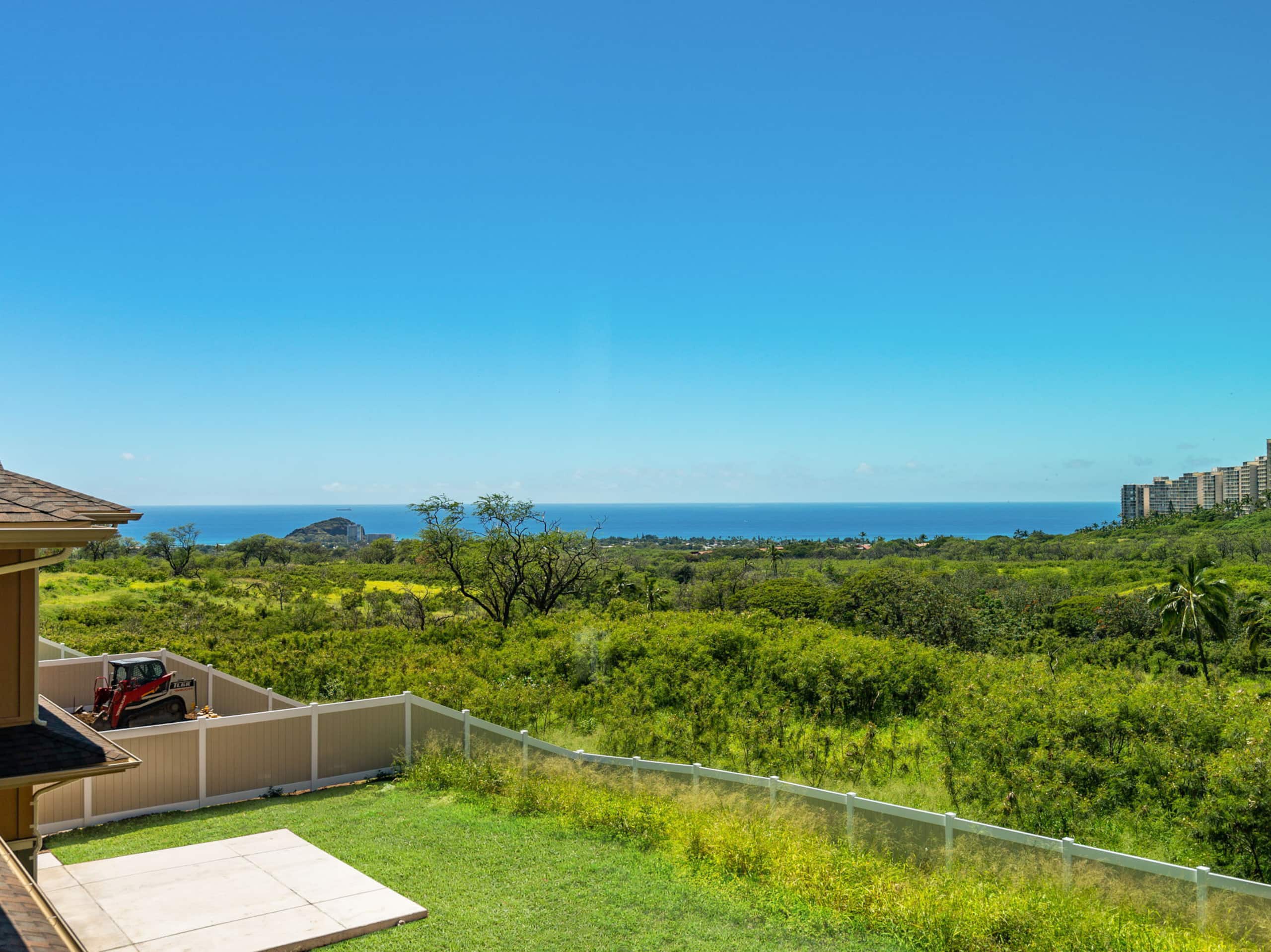 Home in Waianae · ★4.91 · 4 bedrooms · 6 beds · 2.5 private baths - Image 54