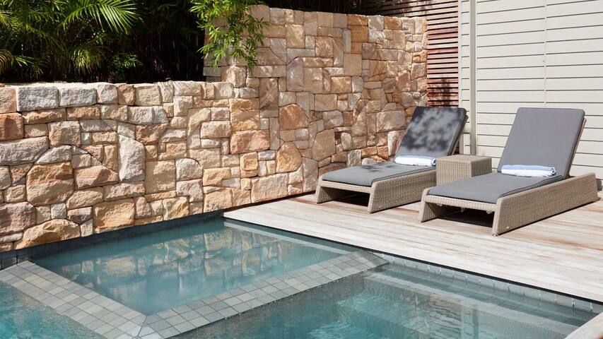 Water And Waves gallery image 5