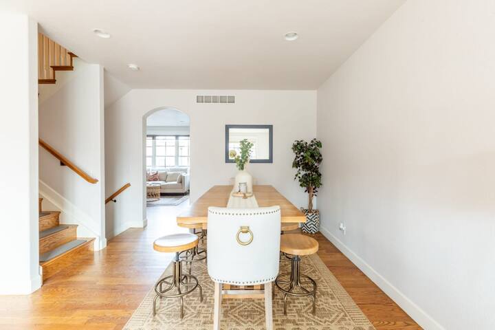 Heart of Denver | 4 Levels of Luxury gallery image 4