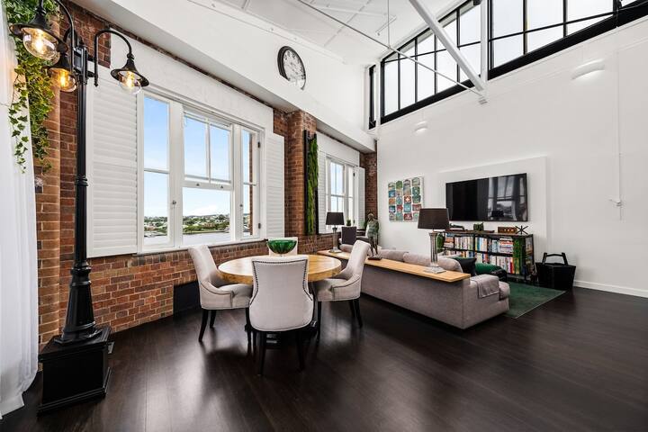 The River Warehouse Apartment gallery image 4