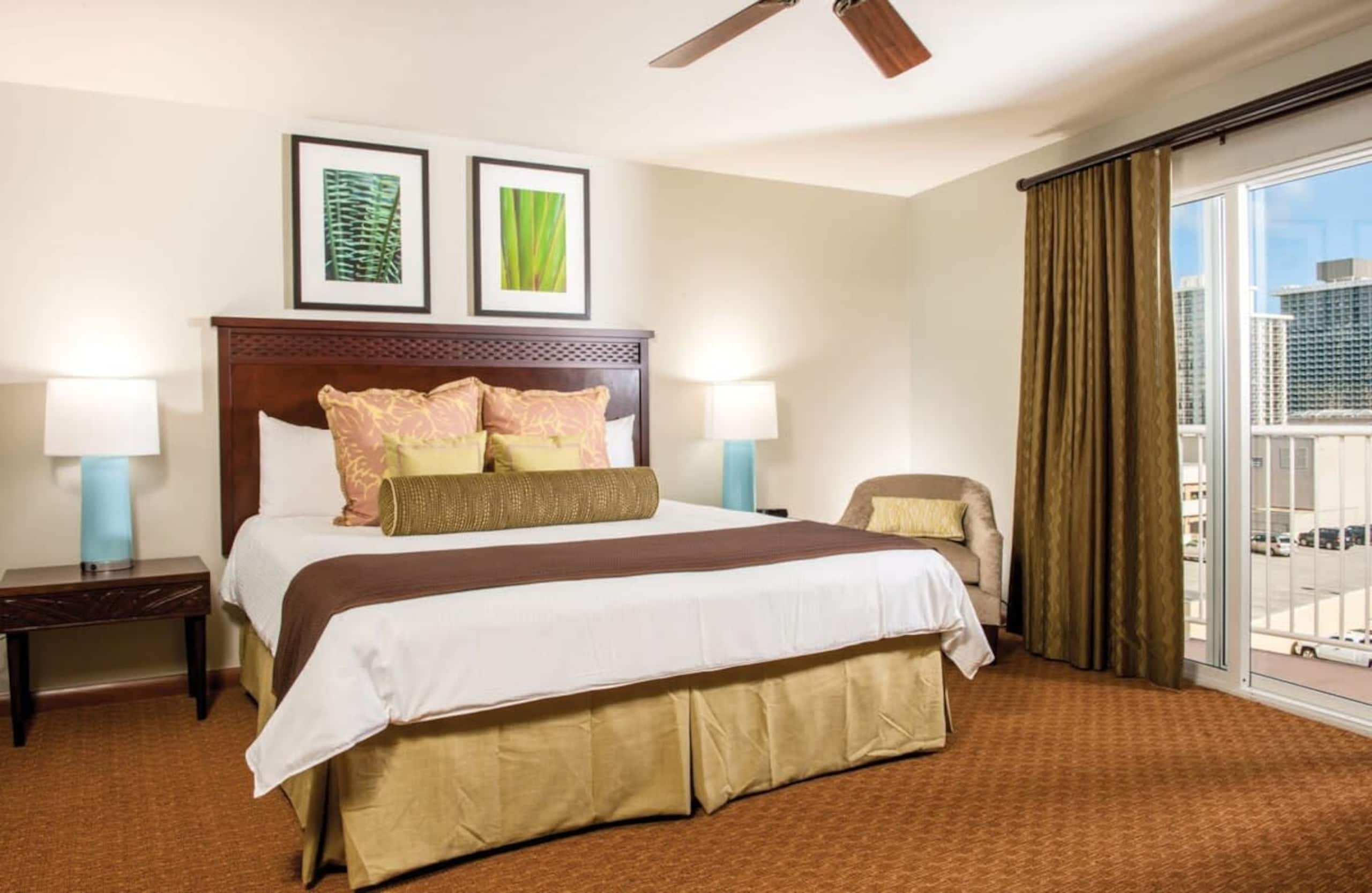 Resort in Honolulu · ★5.0 · 1 bedroom · 2 beds · 1 private bath - Image 7