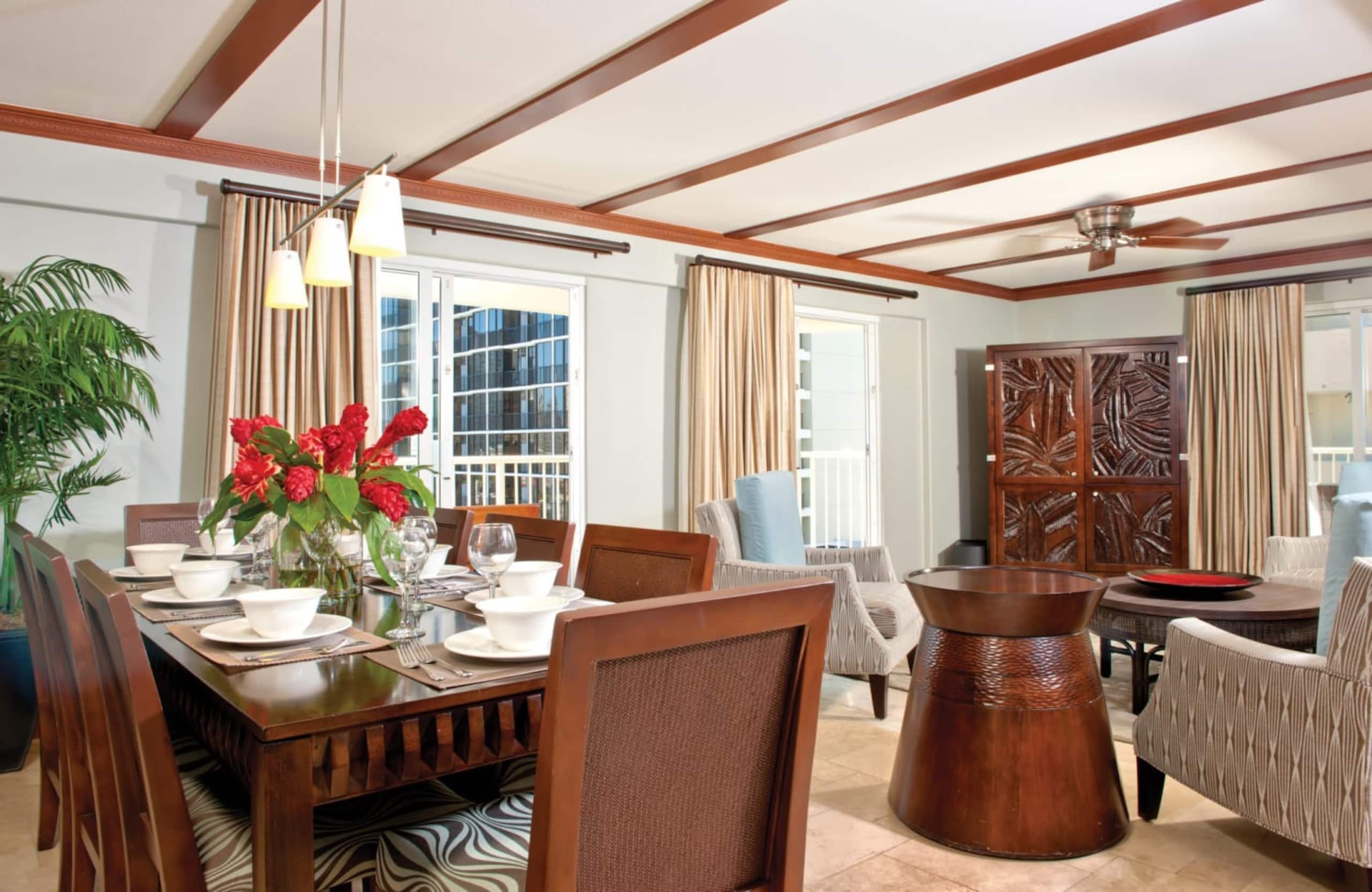 Resort in Honolulu · ★5.0 · 3 bedrooms · 5 beds · 2 private baths - Image 6
