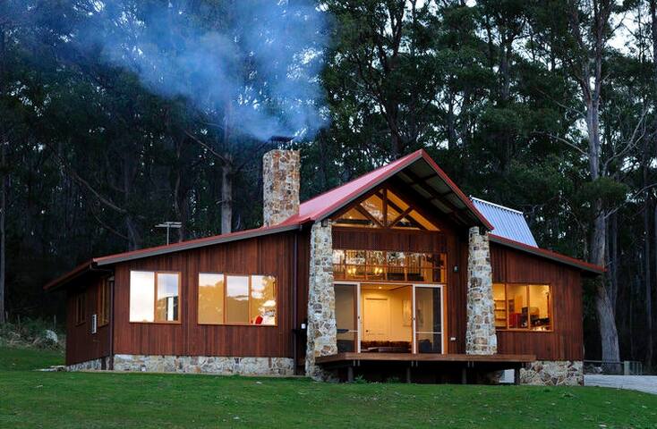 Family holiday haven or perfect spot with friends gallery image 3