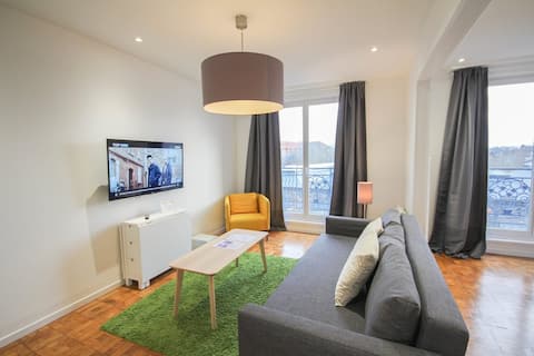 Airbnb performant: Lille Wazemmes- One bedroom with balcony and view à Wazemmes