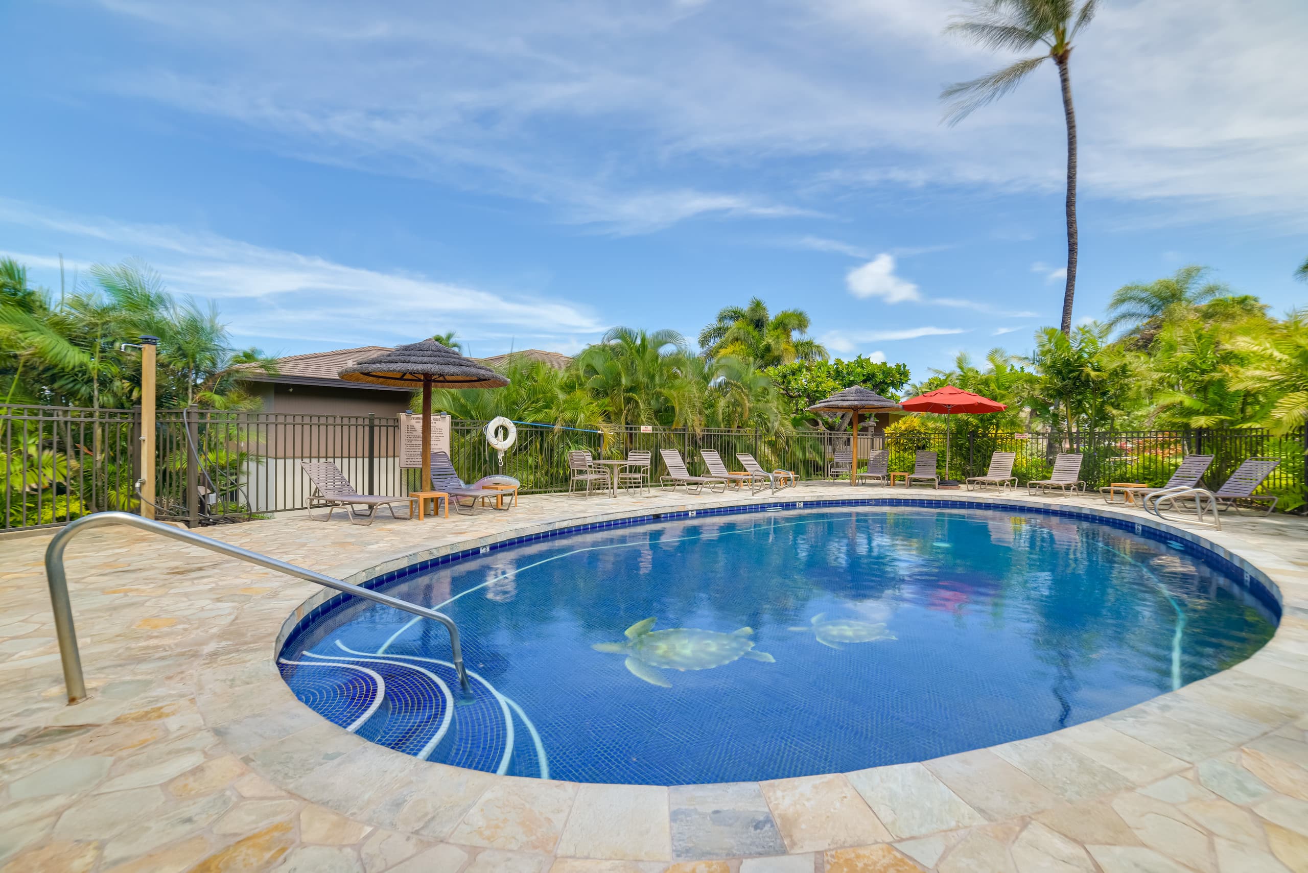 Condo in Lahaina · ★4.94 · 2 bedrooms · 3 beds · 2 private baths - Image 30