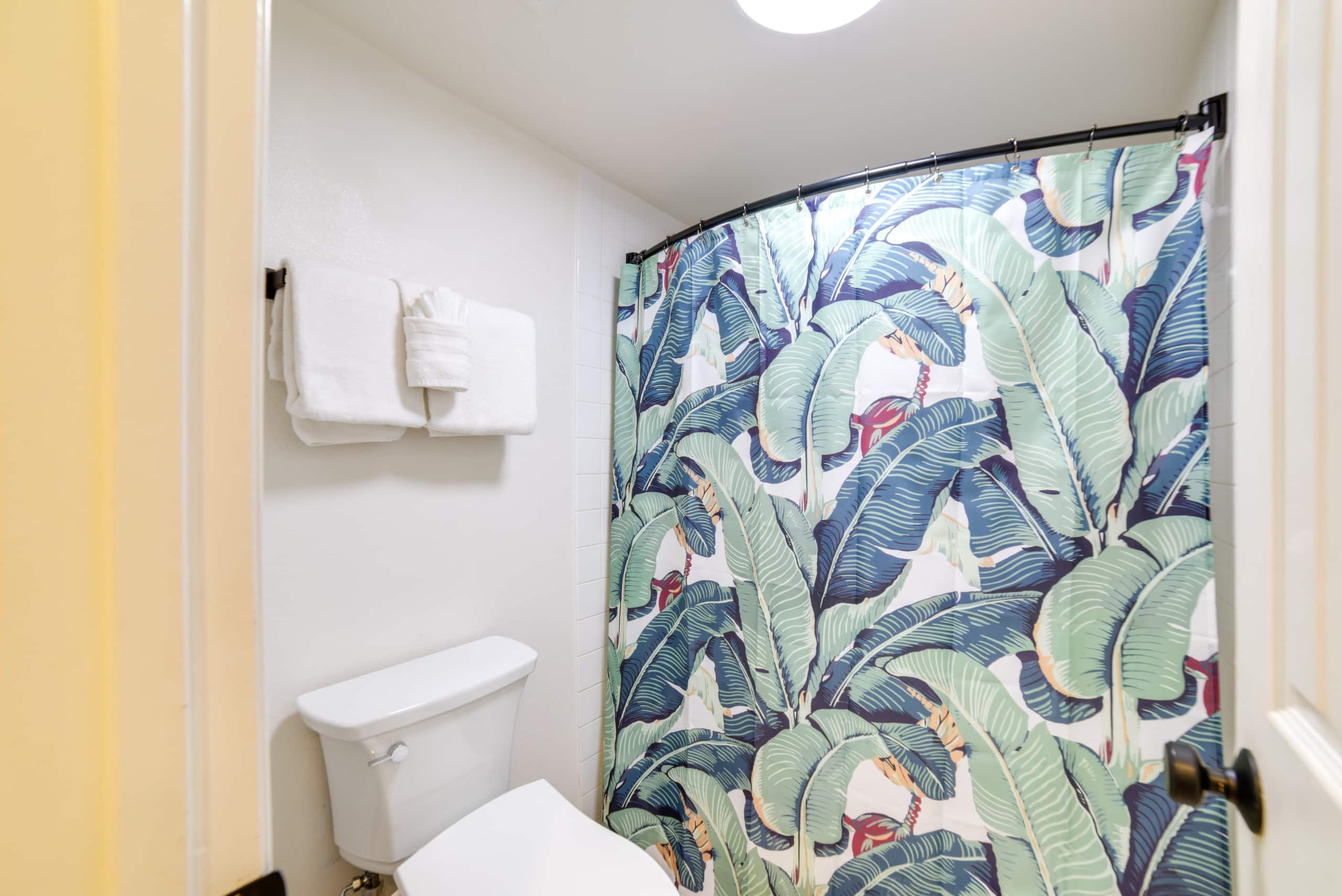 Condo in Lahaina · ★4.94 · 2 bedrooms · 3 beds · 2 private baths - Image 20
