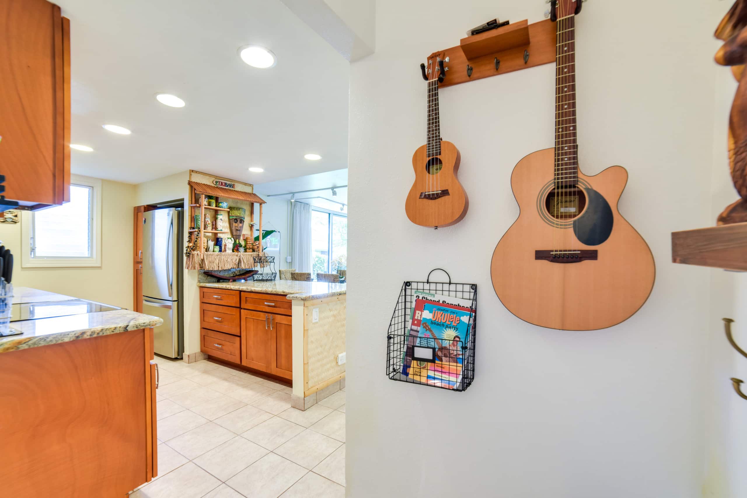 Condo in Lahaina · ★4.94 · 2 bedrooms · 3 beds · 2 private baths - Image 15