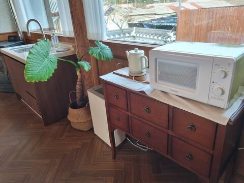 Private house stay in a traditional hanok with neat Gyeongseong interior