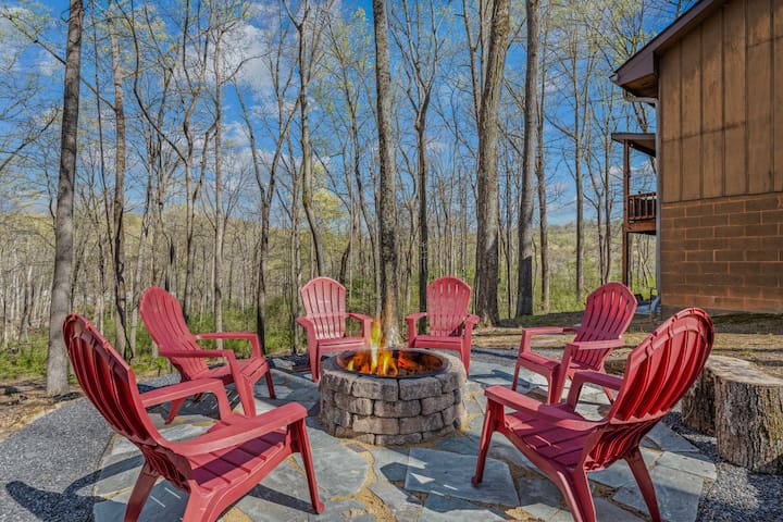 Berkeley Springs Cottage Rentals managed Airbnb listing 1