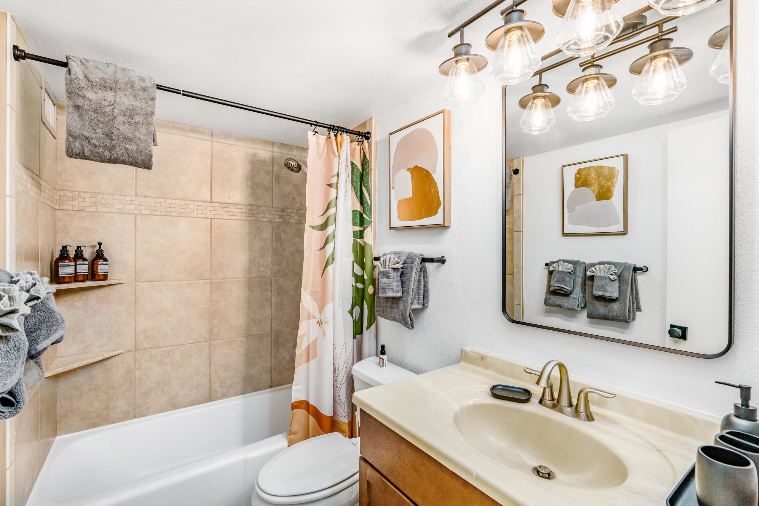 Condo in Kihei · ★4.83 · 1 bedroom · 2 beds · 1 bath - Image 15