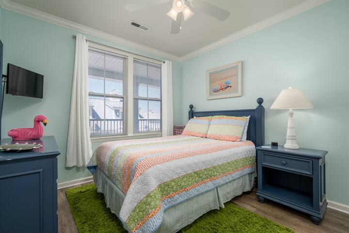 ห้องนอน 2 มีเตียงควีนไซส์