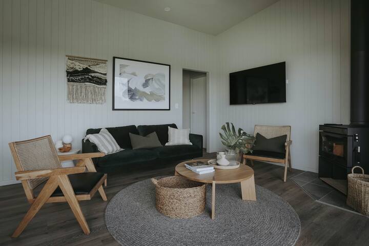 Sixty6 Acres Woombye luxury farmstay gallery image 2