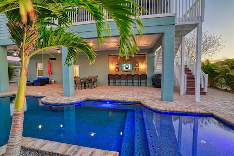 Sleep 13/Heated Pool/Foosball/Pool Table