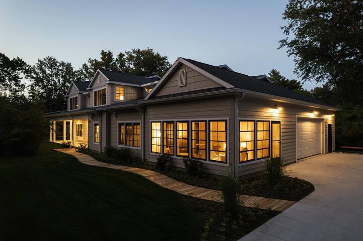 Aqua Vacation rentals managed Airbnb listing 3
