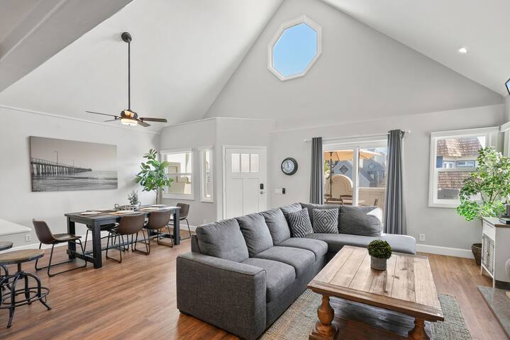 4BR | Luxury Beach Home | Privacy | Patio & Garage gallery image 2