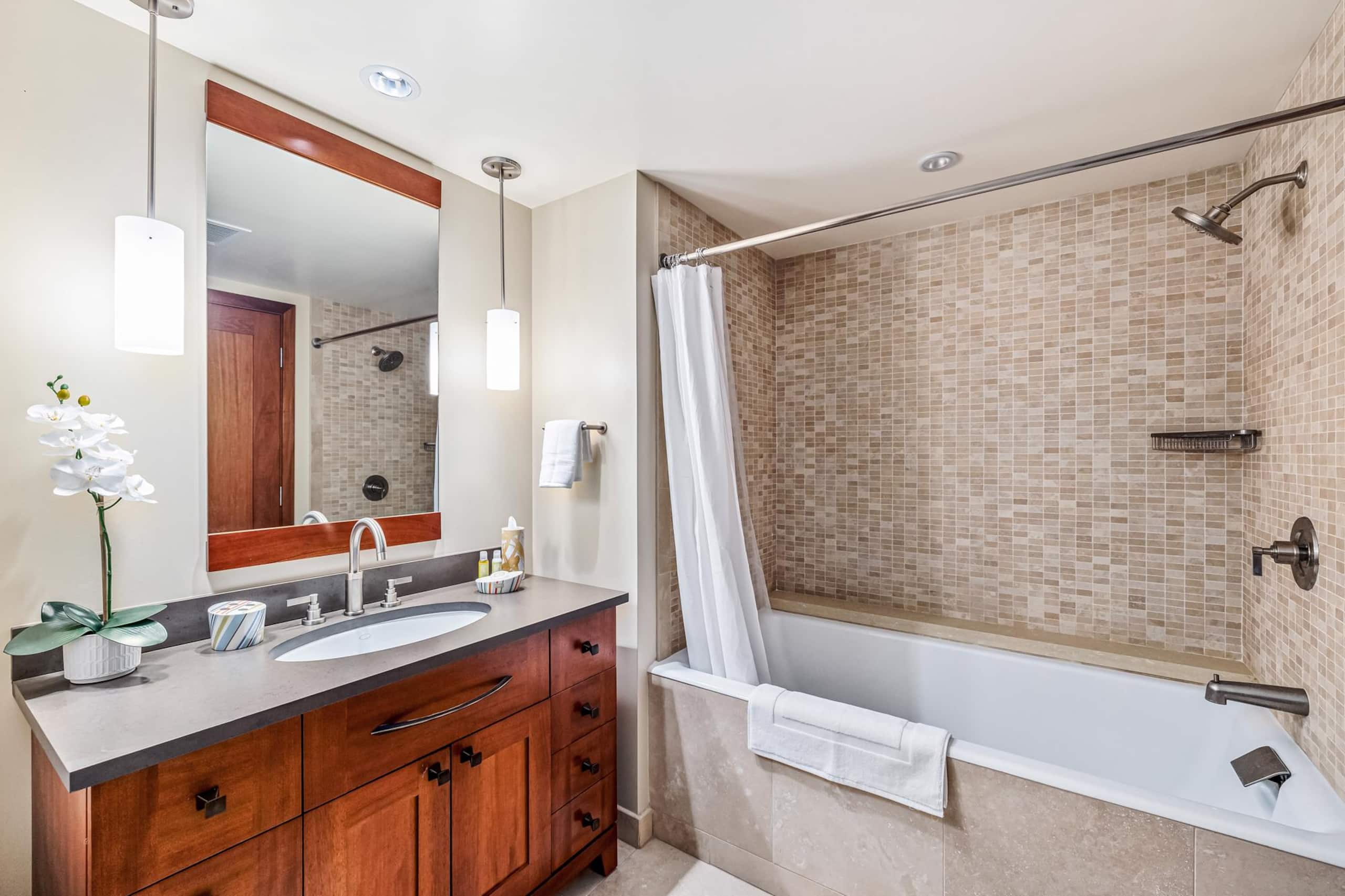 Condo in Kapolei · ★5.0 · 3 bedrooms · 4 beds · 3 private baths - Image 27