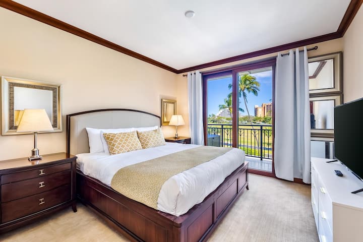 ห้องนอนใหญ่พร้อมห้องนอนแยกต่างหาก