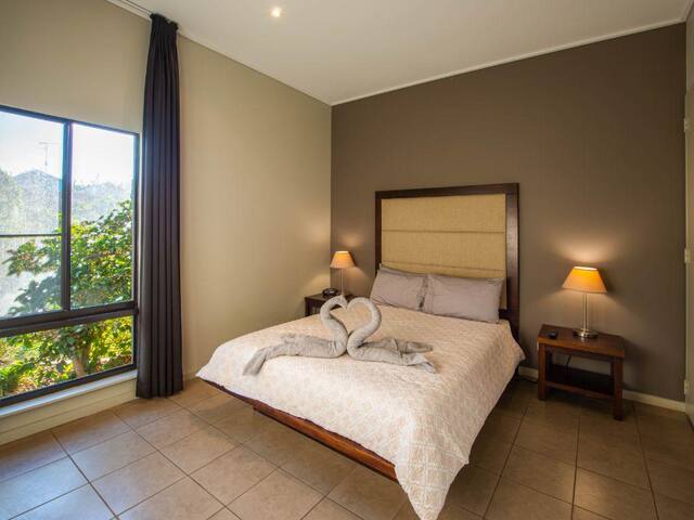 Private Resort Villa gallery image 5