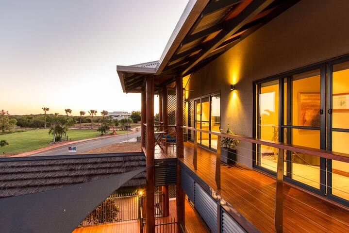 Luxurious Resort Style Home gallery image 4