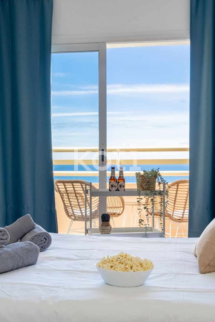 Stella Views | Beachfront Building With Seaviews - Fuengirola
