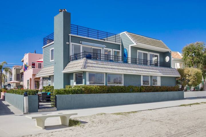 Rooftop Living – Beach Haven on the Bay