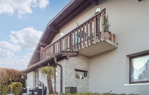 1 bedroom stunning apartment in Excenevex