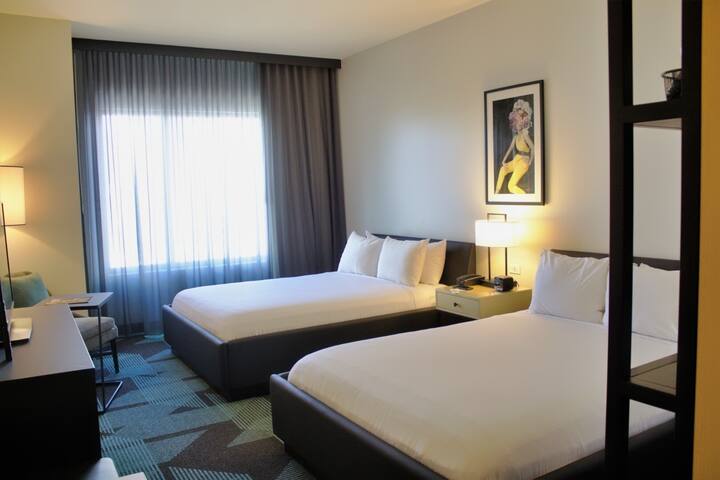 2 Budget-friendly Units! Close to Mob Museum! gallery image 4