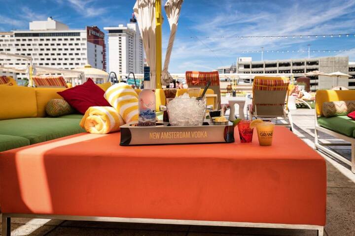 2 Budget-friendly Units! Close to Mob Museum! gallery image 3