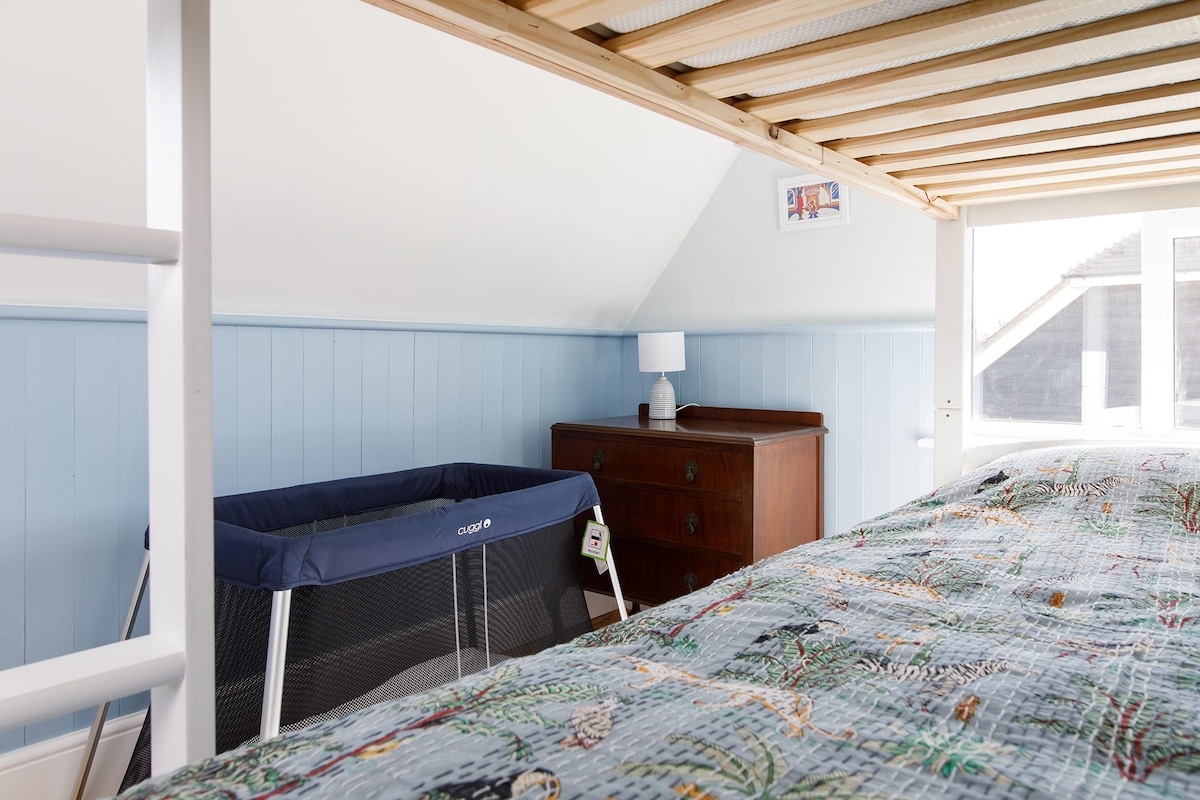 Los dormitorios son aptos para familias, bebés y perros. ¡Ideal para toda la familia!