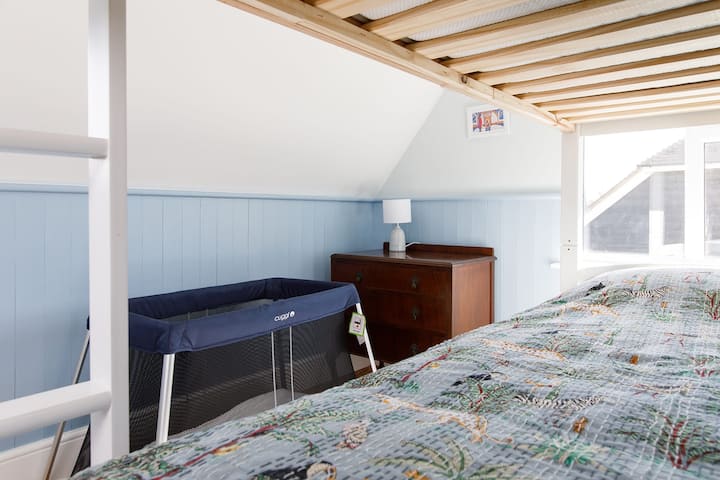 หอพักเป็นมิตรกับครอบครัวเป็นมิตรกับทารกและเป็นมิตรกับสุนัข เหมาะสำหรับทั้งครอบครัว!